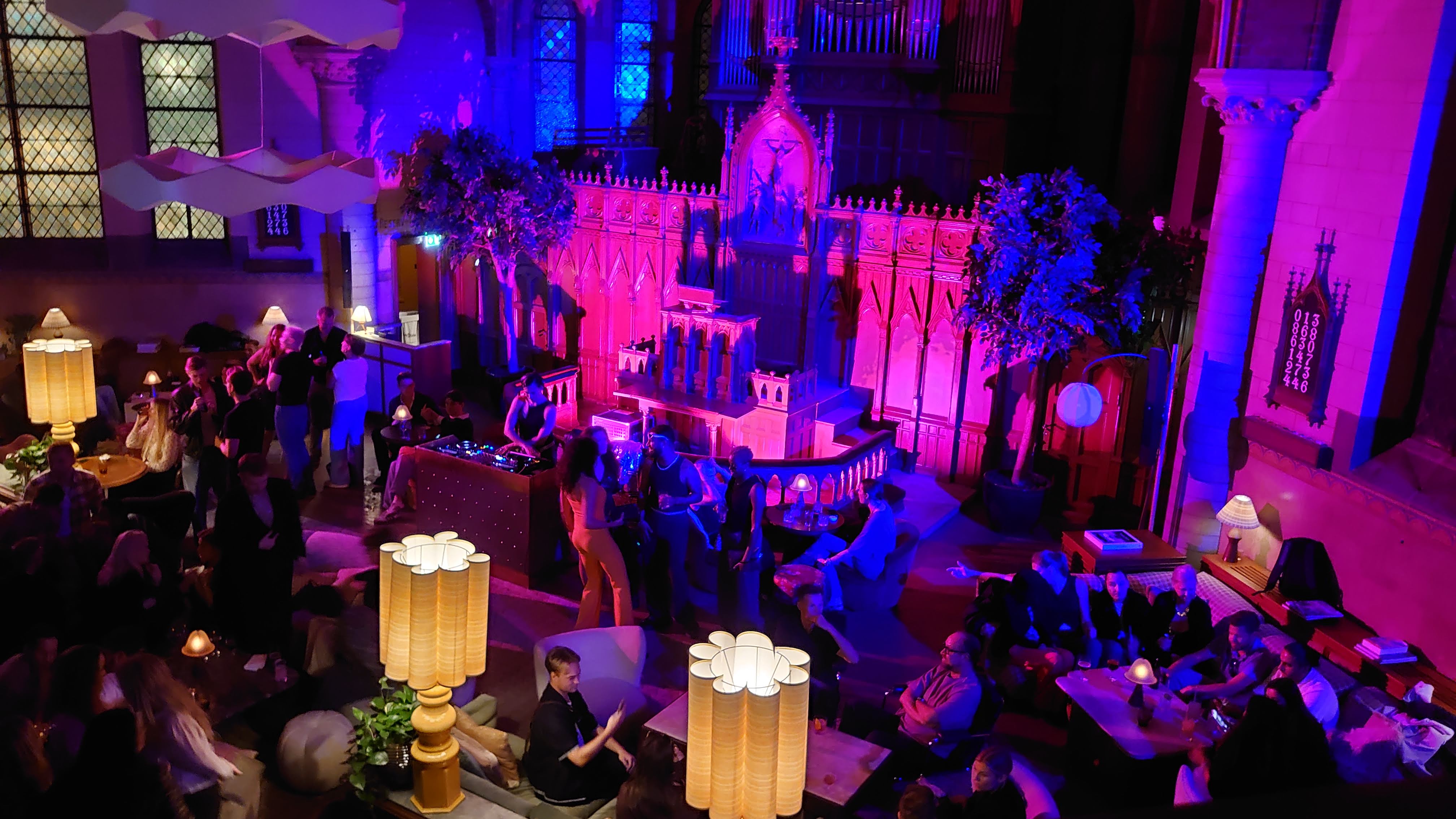 Media b9034f155d367483bd639ab9efab31a601976ca6e1572ab8f147f2101d76377e